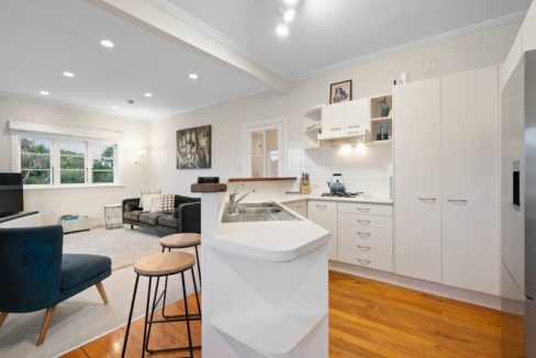 7930-S2283512-hires.7309-DSC07013